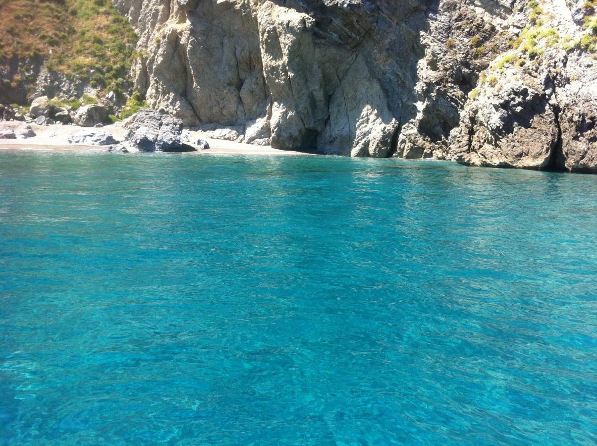 Golfo Di Tindari Apartments Falcone Exterior photo