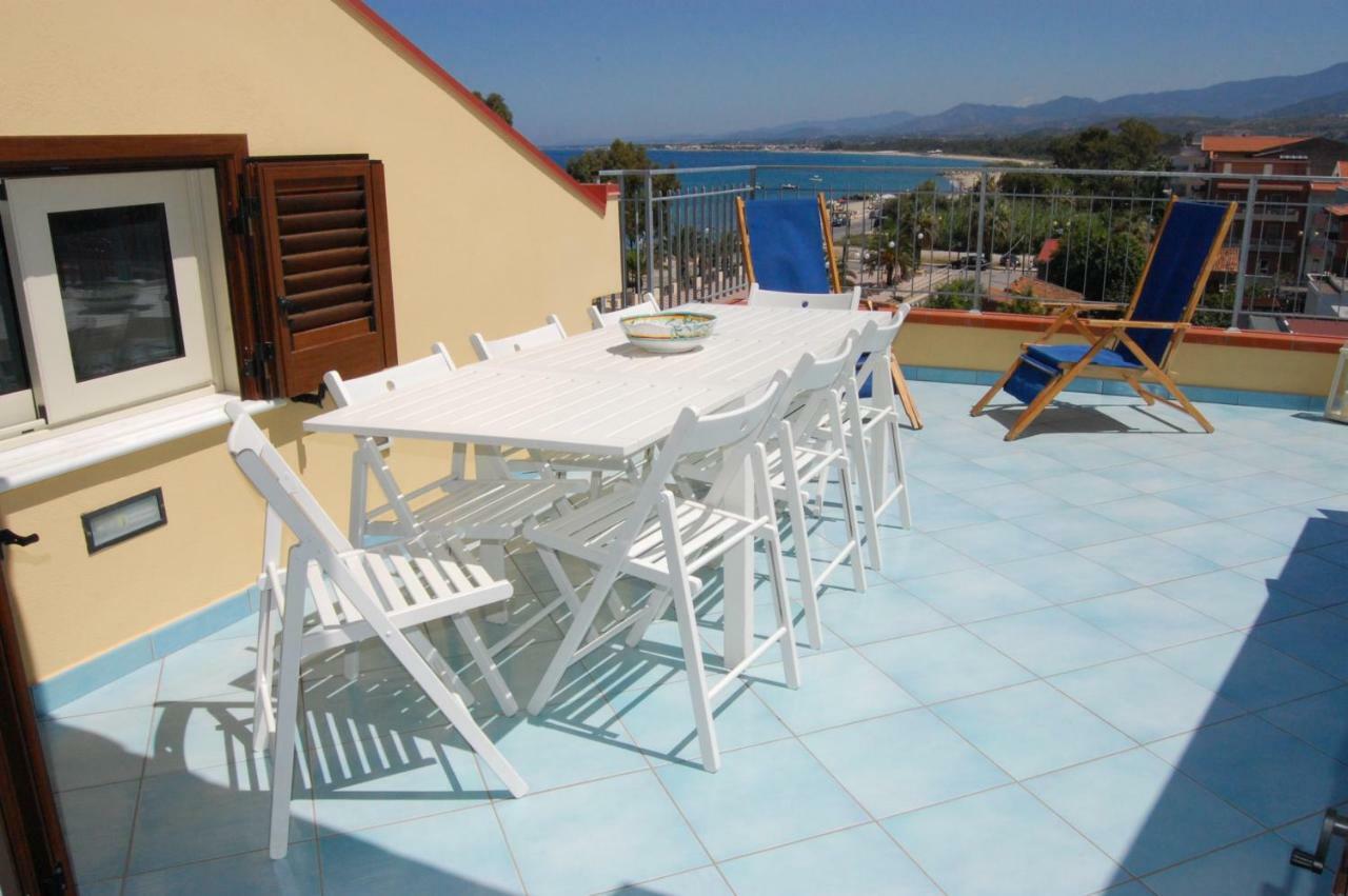 Golfo Di Tindari Apartments Falcone Exterior photo